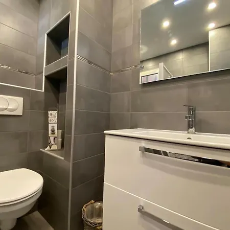 Ajaccio, 1 Piece, 2 Personnes - Fr-1-665-33 Apartment *