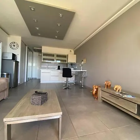 Ajaccio, 1 Piece, 2 Personnes - Fr-1-665-33 Apartment